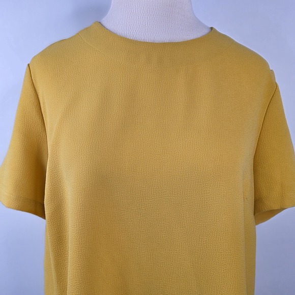Catherine Malandrino Gold Yellow Blouse Short Sleeve Round Neck Top Size Large - Picture 2 of 9